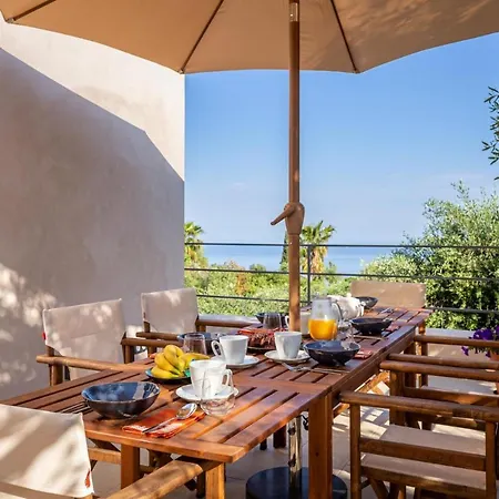 Aronia Villa